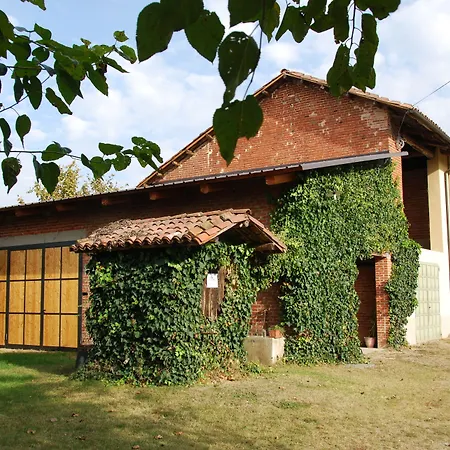Cascina Bricchetto 3* Asti